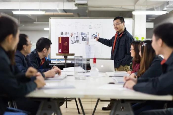 智者说||“川渝十大工业设计师”人物专访—王传龙(图3) 智者说||“川渝十大工业设计师”人物专访—王传龙(图3)